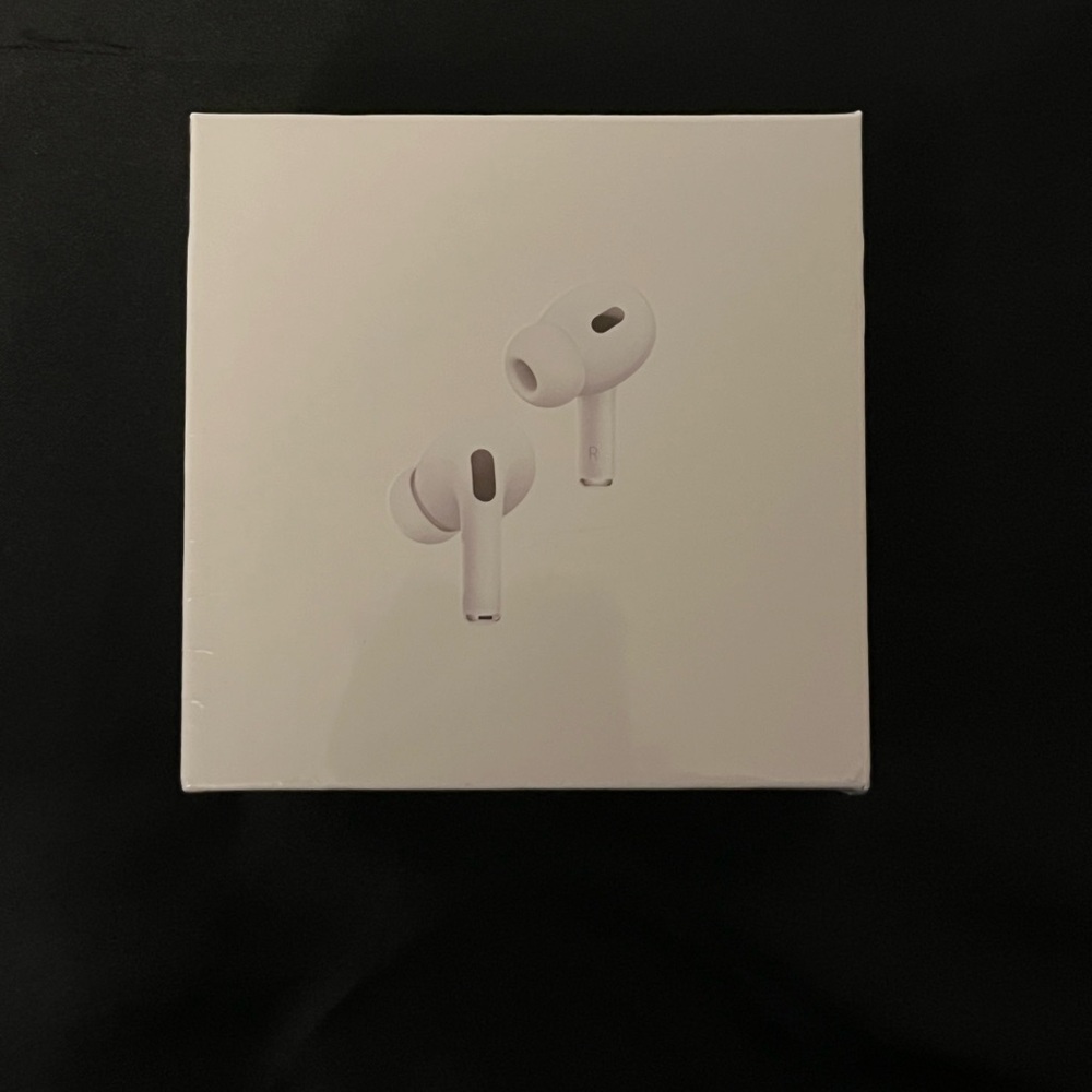 Apple AirPods Pro with Wireless Charging Case